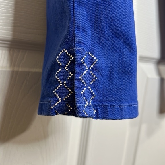 NYDJ Blue Capri Jeans Crystal Embellished Split Hem Size 10P Resort Chic Glam - Picture 5 of 8